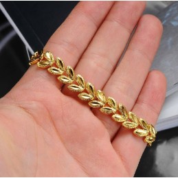 Hochwertiges Damenarmband In Blattform, 18 Karat Vergoldet