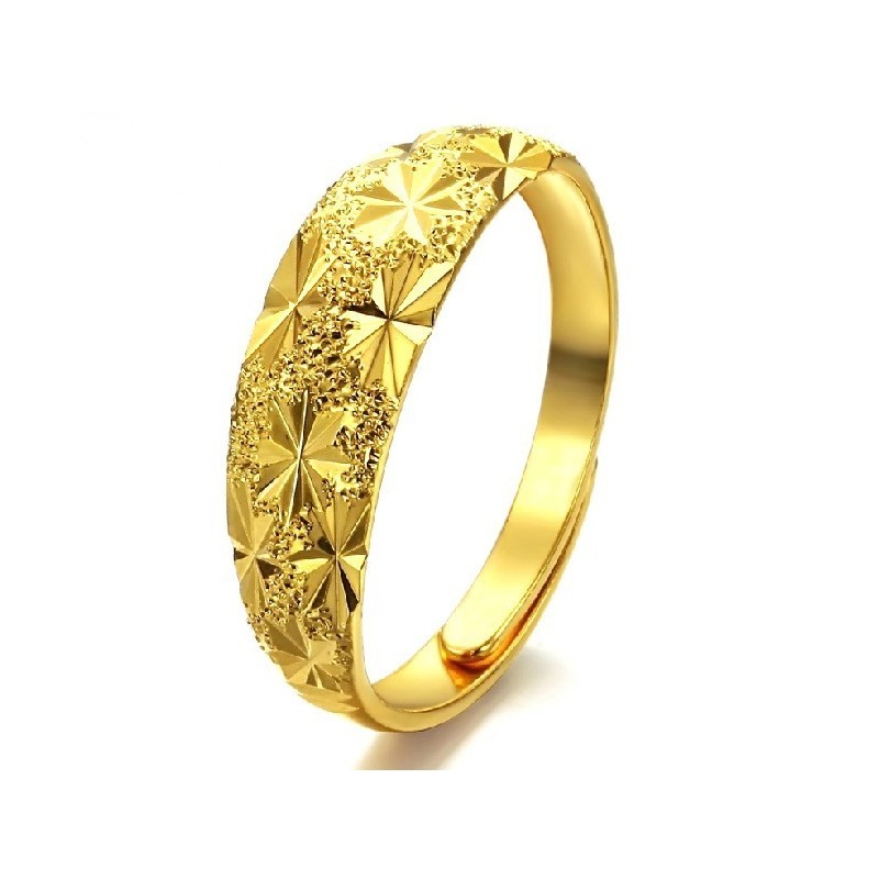 Hochwertiger, Klassischer Damenring Mit 18 Karat Goldbeschichtung Hochwertiger, Klassischer Damenring Mit 18 Karat Goldbeschichtung