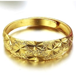 Hochwertiger, Klassischer Damenring Mit 18 Karat Goldbeschichtung