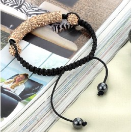 Hochwertiges Damenarmband In Kugelform Mit Kristallen