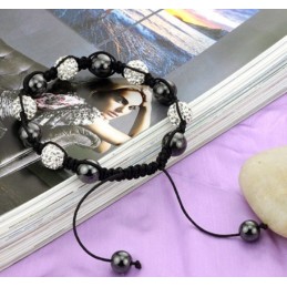Hochwertiges Damenarmband In Kugelform Mit Kristallen