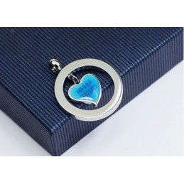 Modischer Titan-Anhänger Mit Herzmotiv, Inklusive Kette