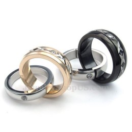 Halskette Mit Anhänger Aus Titan Mit Ineinandergreifenden Ringen Für Paare (Kostenlose Kette)