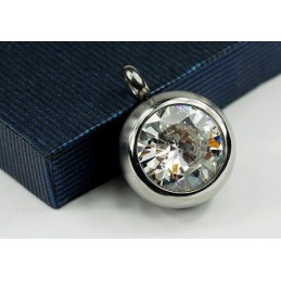 Modischer Titan-Anhänger Mit Diamant – Kostenlose Kette