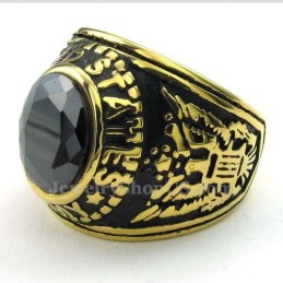 Goldener Titanring Mit Schwarzem Zirkon