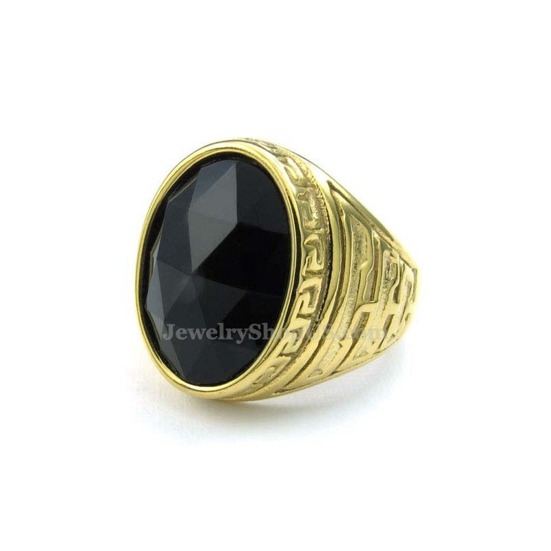Herrenring Aus Goldenem Titan Mit Schwarzem Zirkon Herrenring Aus Goldenem Titan Mit Schwarzem Zirkon