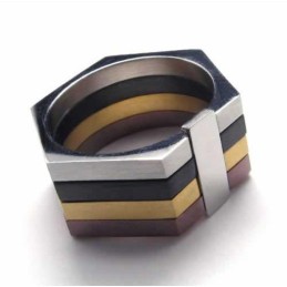 Sechseckiger Farbiger 11-Mm-Titanring