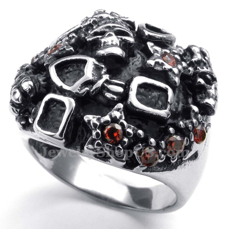 Titan-Totenkopfring Mit Rotem Zirkon Titan-Totenkopfring Mit Rotem Zirkon