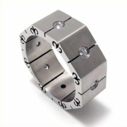 8 Mm Court-Band-Ring Aus Titan Mit Diamanteneinlage