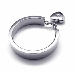 Diamantbesetzter 5-Mm-Herzring Aus Titan