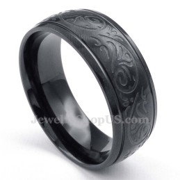 Schwarzer Titanring Mit Rundem Korrosionsmuster