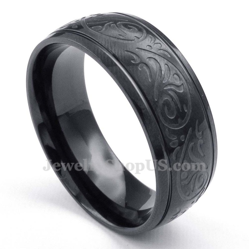 Schwarzer Titanring Mit Rundem Korrosionsmuster Schwarzer Titanring Mit Rundem Korrosionsmuster