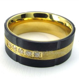 Goldschwarzer Titanring Mit Weißem Zirkon