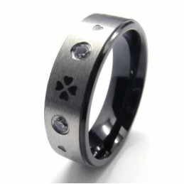 Vierblättriger Kleeblatt-Ring Mit Diamanten, 6 Mm, Titan-Einlage