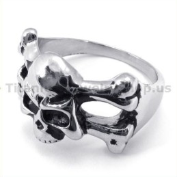 Titanring Mit Totenkopf