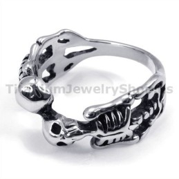 Titanring Mit Totenkopf