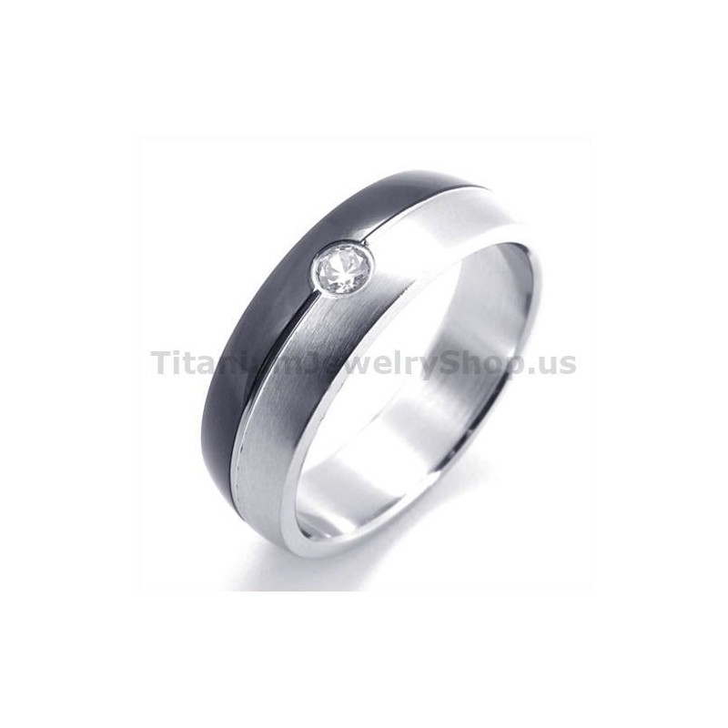 Schwarzer Titanring Mit Diamant Schwarzer Titanring Mit Diamant