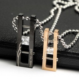 Dare To Love Lovers Titan-Anhänger Mit Diamanten Valentinstagsgeschenke - Kostenlose Ketten