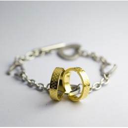 Goldenes Titanarmband Mit Doppelkreis