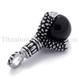 Titan-Anhänger Mit Adlerpfote Und Schwarzem Edelstein