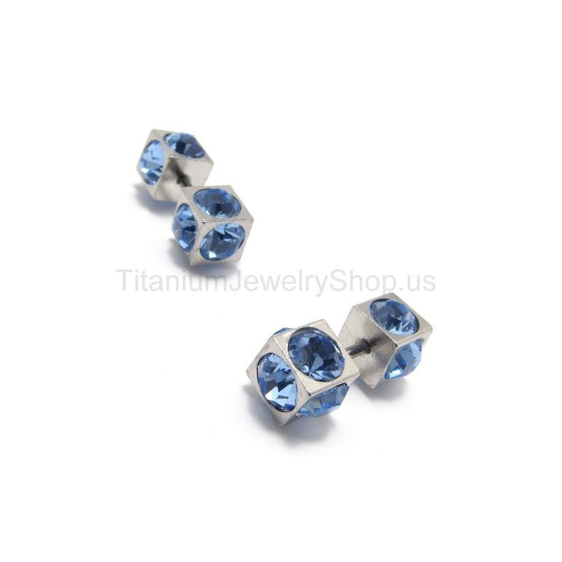 Boxen Titan Inlayed Blue Diamond Ohrringe Boxen Titan Inlayed Blue Diamond Ohrringe