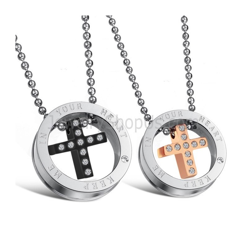 Titan-Anhänger „Kreuz“ In Roségold Und Schwarz Mit Strasssteinen Und Kostenlosen Ketten C681 Titan-Anhänger „Kreuz“ In Roségold Und Schwarz Mit Strasssteinen Und Kostenlosen Ketten C681