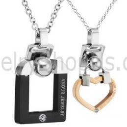 Titan Schwarz Und Roségold Liebhaber Anhänger Mit Strass Und Kostenlosen Ketten C507