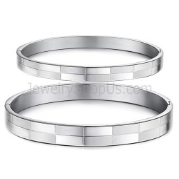 Tatanium Simple-Grid Paar Armreifen C855
