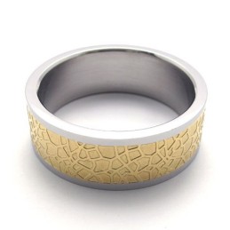 Gold-Titan-Ring