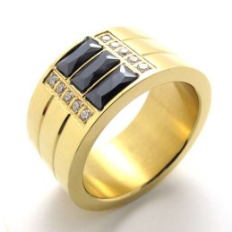 Gold-Titan-Ring
