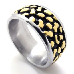 Goldener Vintage-Ring Aus Titan