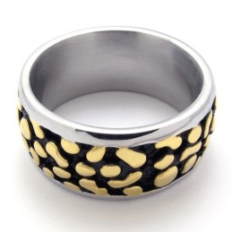 Goldener Vintage-Ring Aus Titan