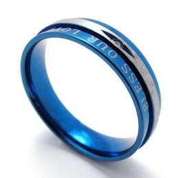 Diamantblauer Titanring