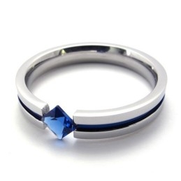 Titanring Mit Blauem Diamanten