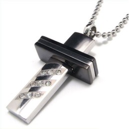 Hochwertiger Kreuz-Edelstein-Anhänger Aus Reinem Titan Für Herren
