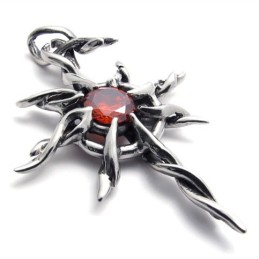 Roter Diamant-Titan-Anhänger