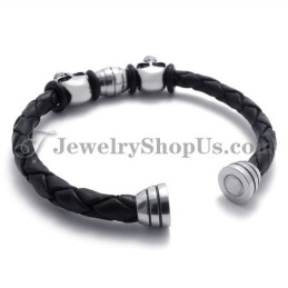 Elegantes Lederarmband Mit Titan-Totenköpfen