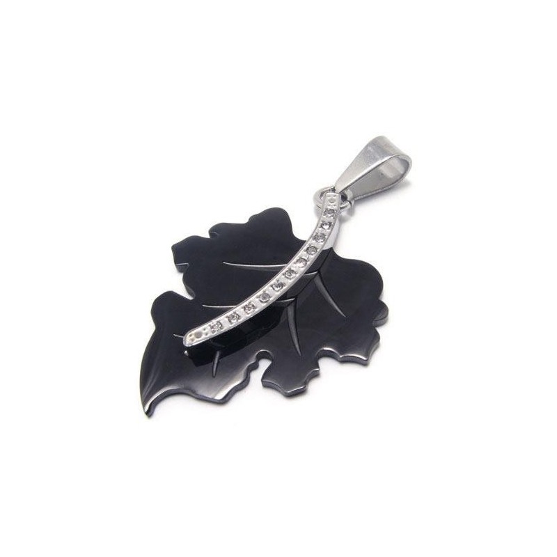 Schwarze Halskette Mit Ahornblatt-Anhänger Aus Reinem Titan Schwarze Halskette Mit Ahornblatt-Anhänger Aus Reinem Titan